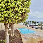 Sunbeach Apartment *