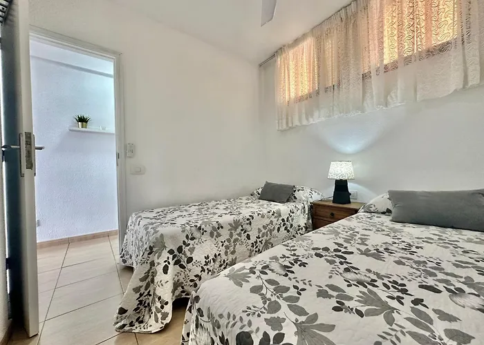 Sunbeach דירה ארונה